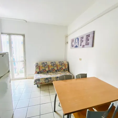 Augustus - Piazza Mazzini - Vicino Al Mare - Immobil Relax Apartment