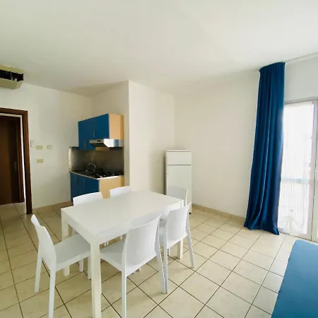Augustus - Piazza Mazzini - Vicino Al Mare - Immobil Relax Apartman Lido di Jesolo
